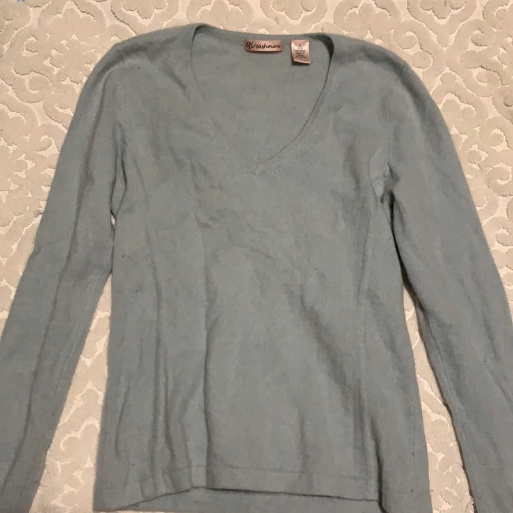 CASHMERE SWEATER